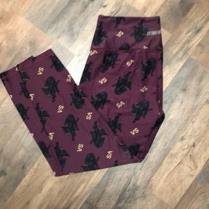Victoria secret sport leggings.